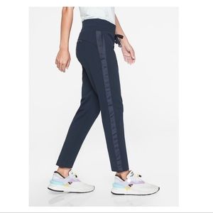 Athleta Metro Downtown Ankle Pant